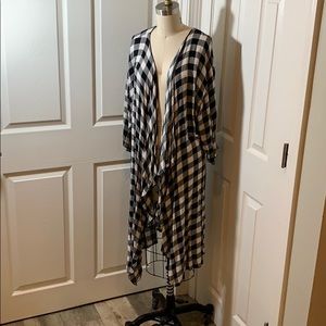 Lularoe Shirley Size Buffalo Check Plaid Kimono